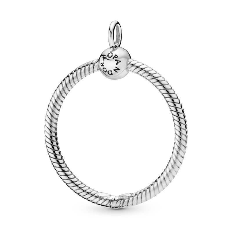 pandora moments small o pendant